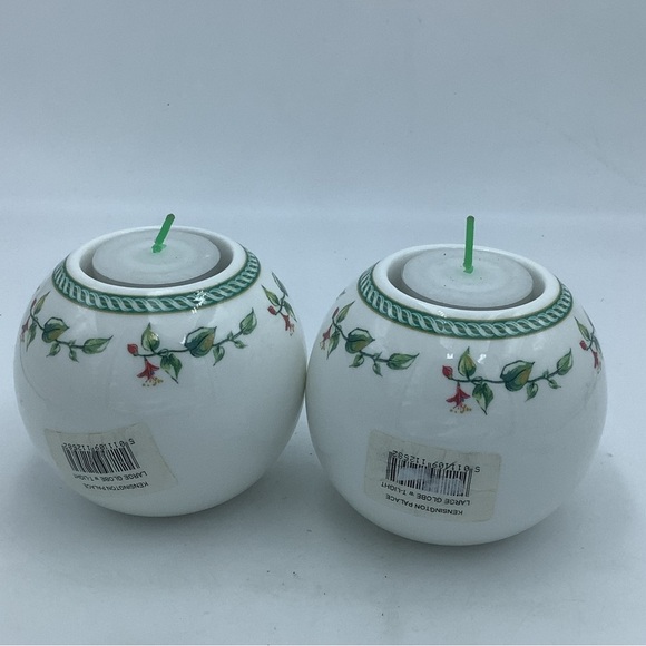 Two Kensington Palace Globe Tea Lights - Picture 3 of 11